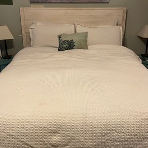 Pottery Barn Queen Honeycomb Duvet Cover & Shams